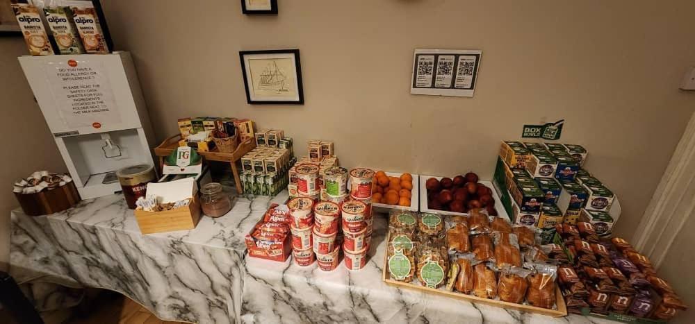 Oyo The Regency, Clifton Bristol Hotel Bagian luar foto