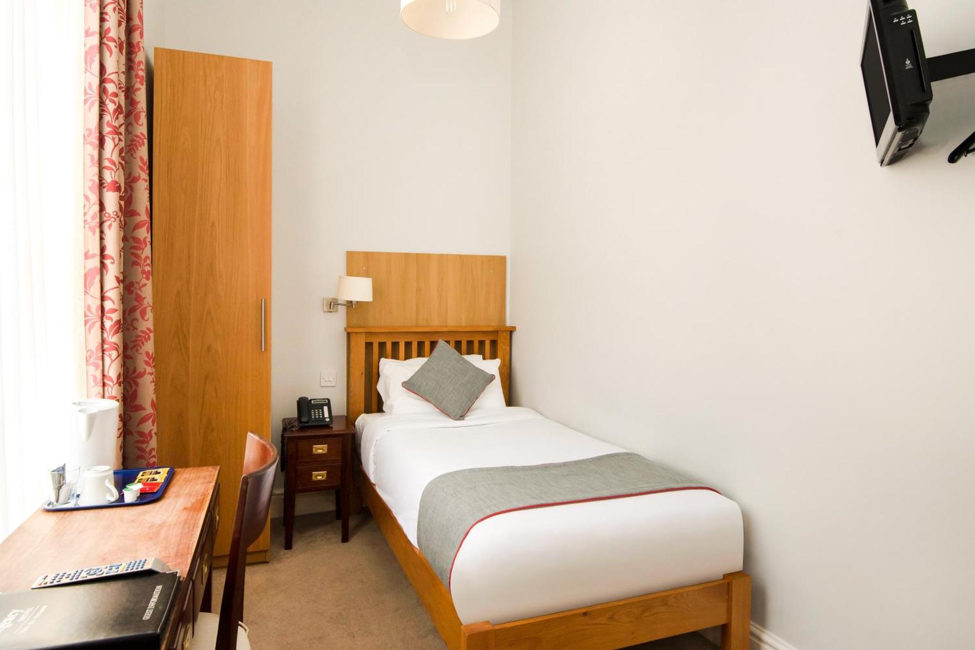 Oyo The Regency, Clifton Bristol Hotel Bagian luar foto