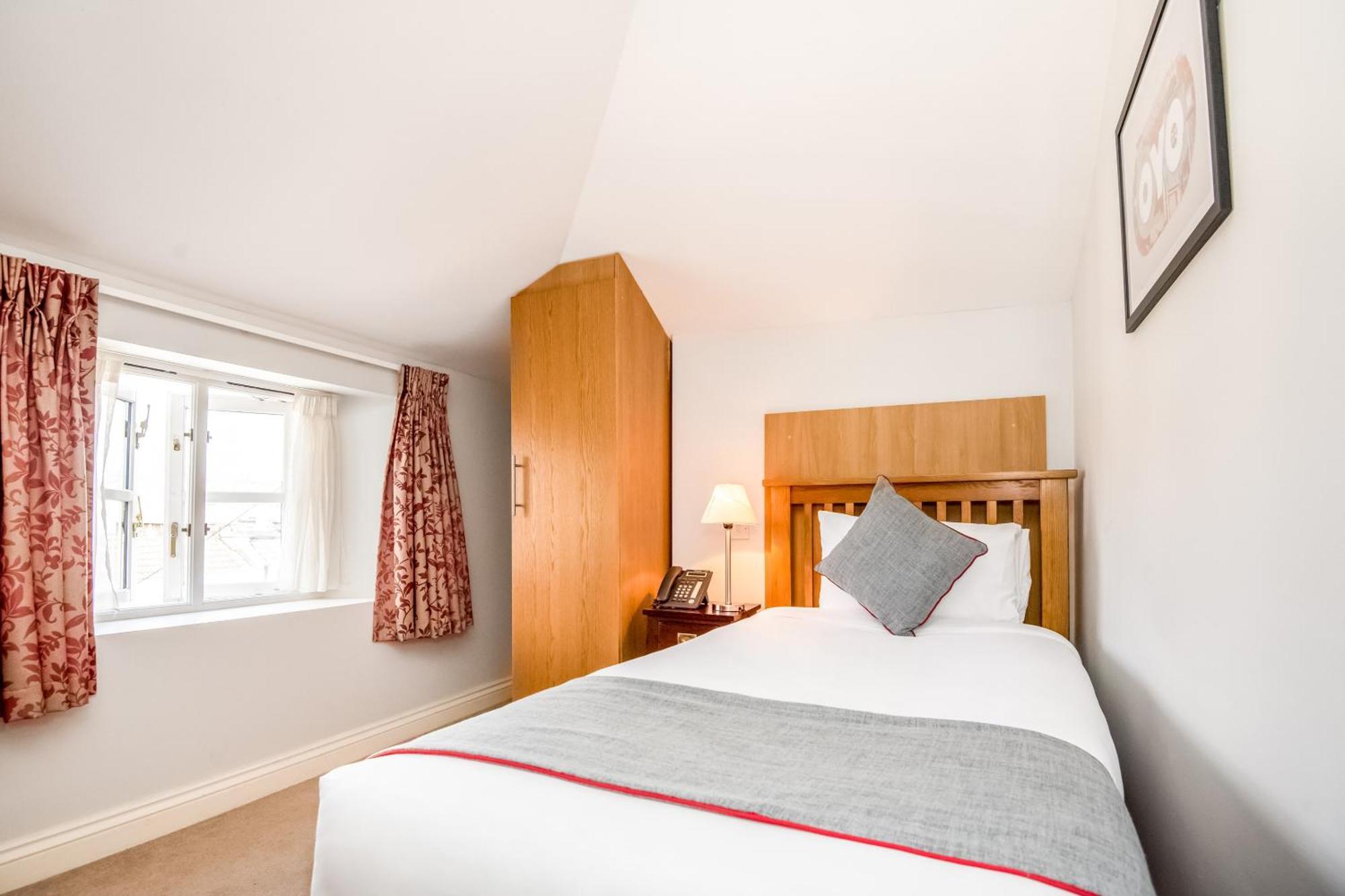 Oyo The Regency, Clifton Bristol Hotel Bagian luar foto